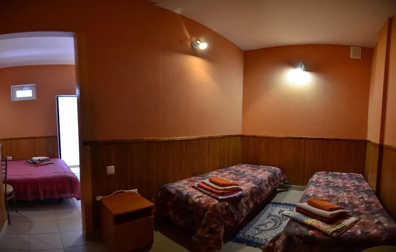 1-комнатный без балкона. Мини-отель "Домик со слоном". Рыбачье 1-комнатный без балкона. Мини-отель "Домик со слоном". Рыбачье