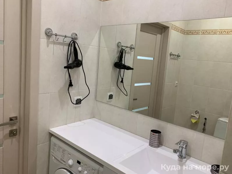 Апартаменты . Квартира в многоквартирном доме «Royal Residence Bon Voyage». Адлер