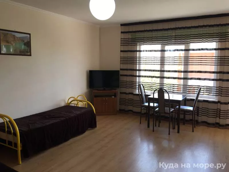 . Гостевой дом ВИКТОРИ. Кучугуры