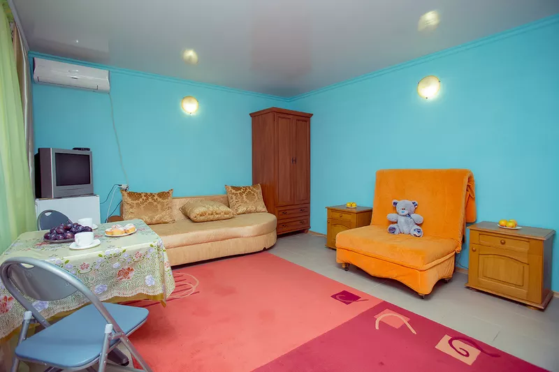 Номера стандарт однокомнатные. Вилла "Дана". Керчь