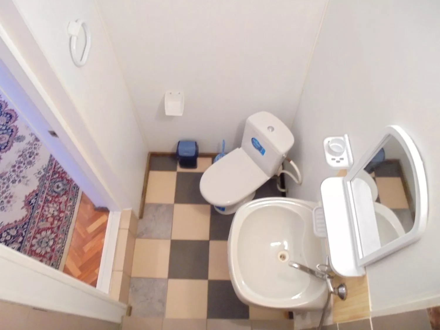 . Дом под ключ  Уютный домик с террасой на 2-5 человек.. Феодосия