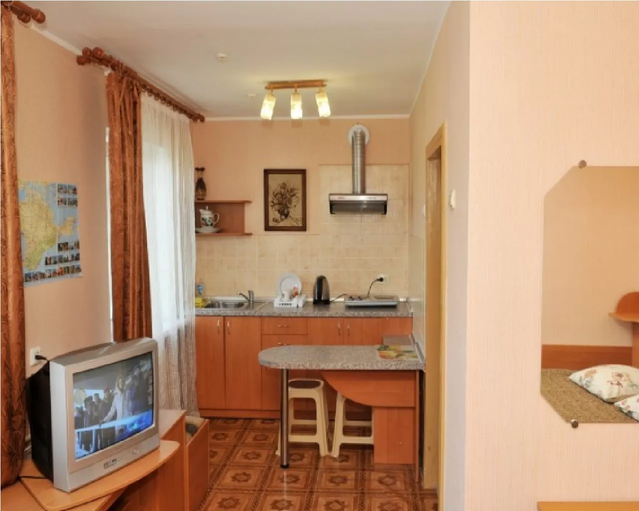 . Гостиница "Апогей". Евпатория