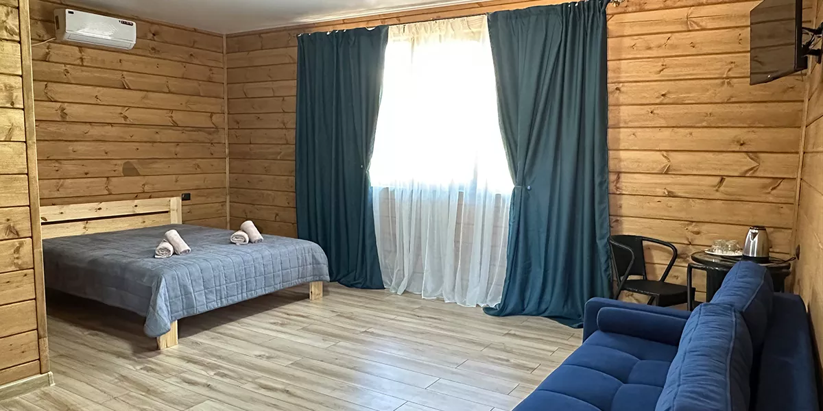 . Лилия. Гудаута