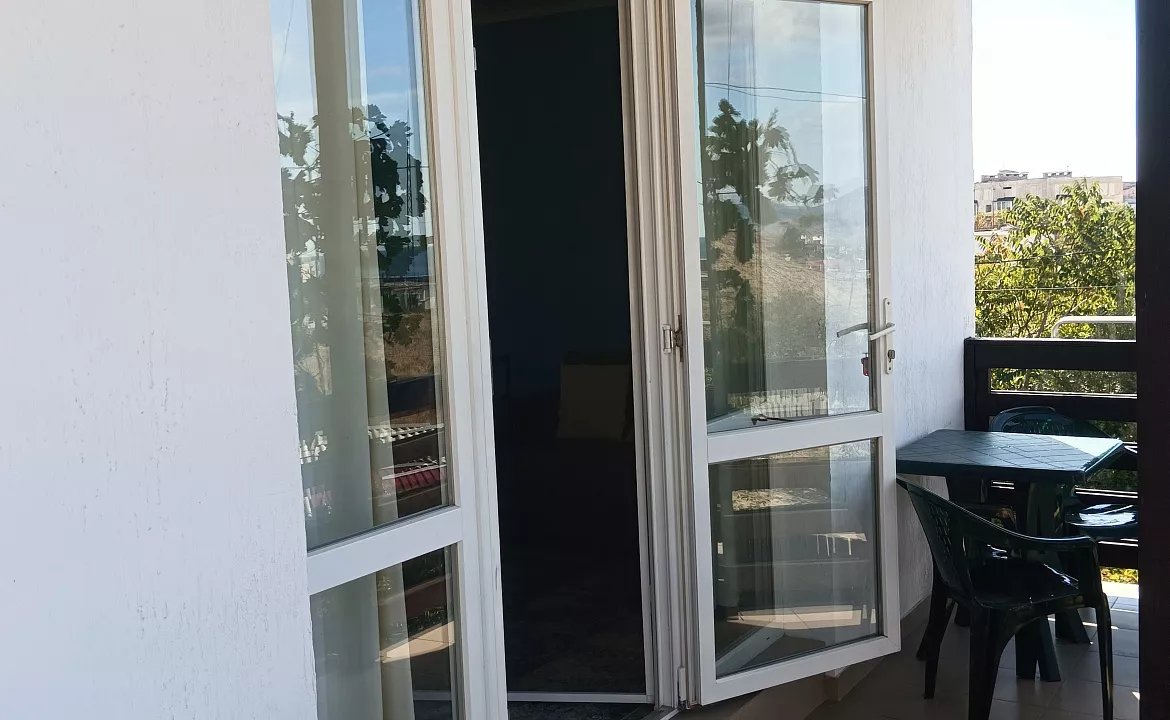 Улучшенный четырёхместный с кухней4. Гостевой дом Тихий дворик - Орджоникидзе. Орджоникидзе