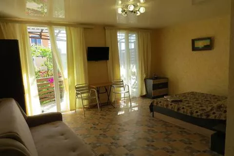 Студия 4-х местная. Вилла "Лилия". Евпатория