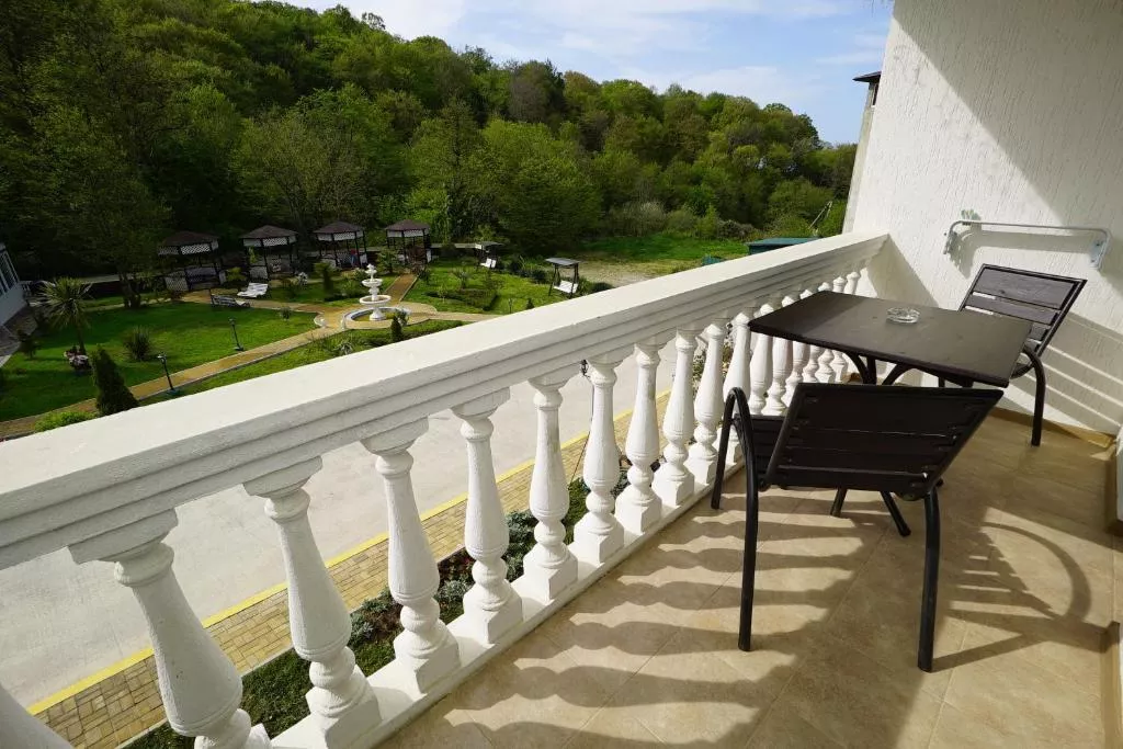 3-х местный номер. Отель "Джаз Лоо" парк-отель. Лоо