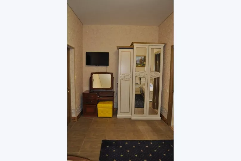 . Отель Форт-Артур. Лазаревское