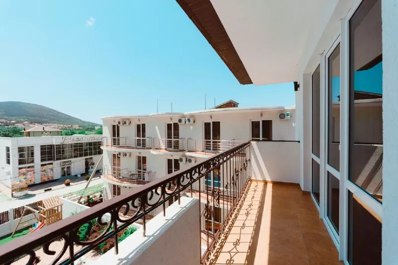 . Отель "Платан". Кабардинка