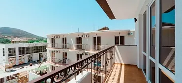 Отель "Платан"