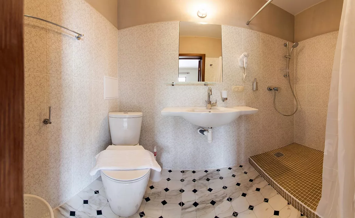 ПОЛУЛЮКС. Гостевой дом «Дача «Дриада». Гурзуф