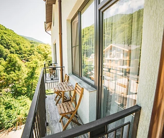 Супериор с балконом. Отель «HILLS POLYANA». 