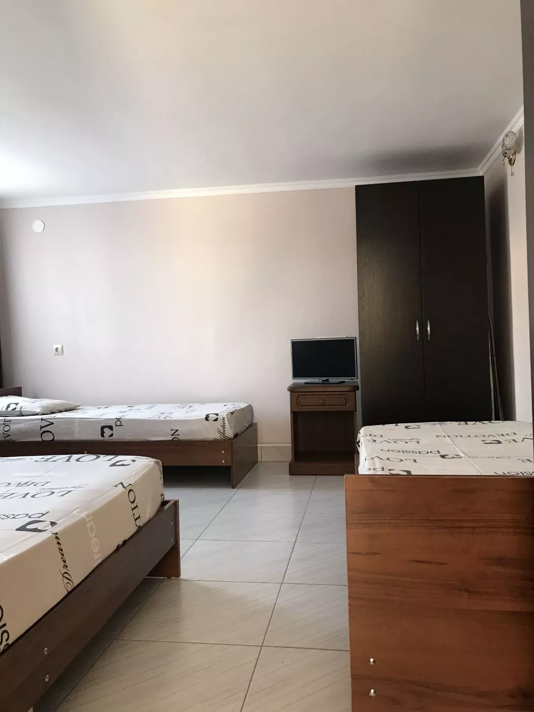 . Гостевой дом "Оазис". Сухум