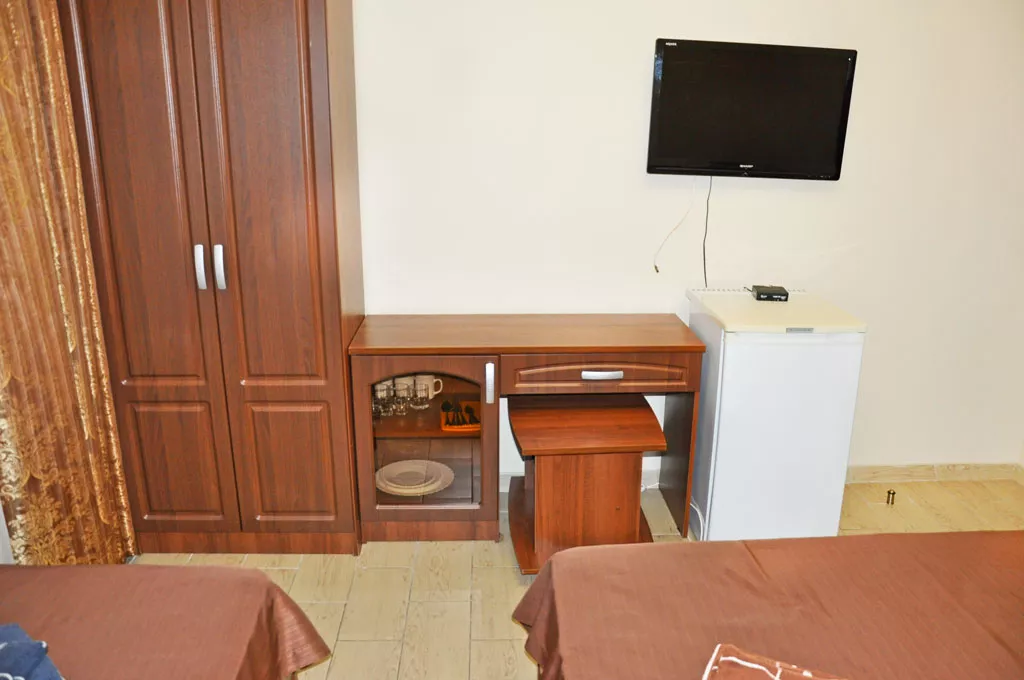 3-х местный номер . Гостевой дом "Радуга". Витязево 3-х местный номер . Гостевой дом "Радуга". Витязево