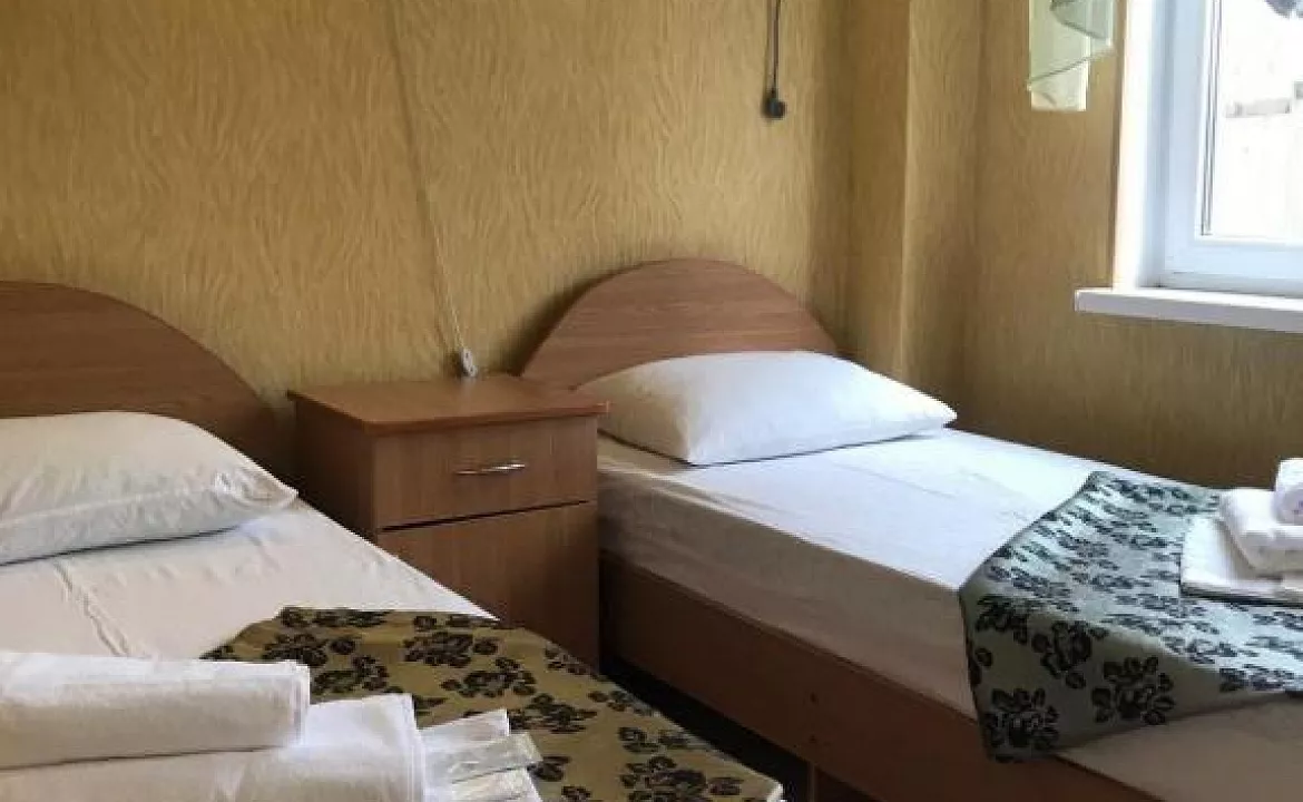 Трёх местный стандарт. Гостевой дом Связь Времён. Кабардинка