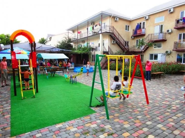 . Гостевой дом "Родничок". Нижнее Джемете