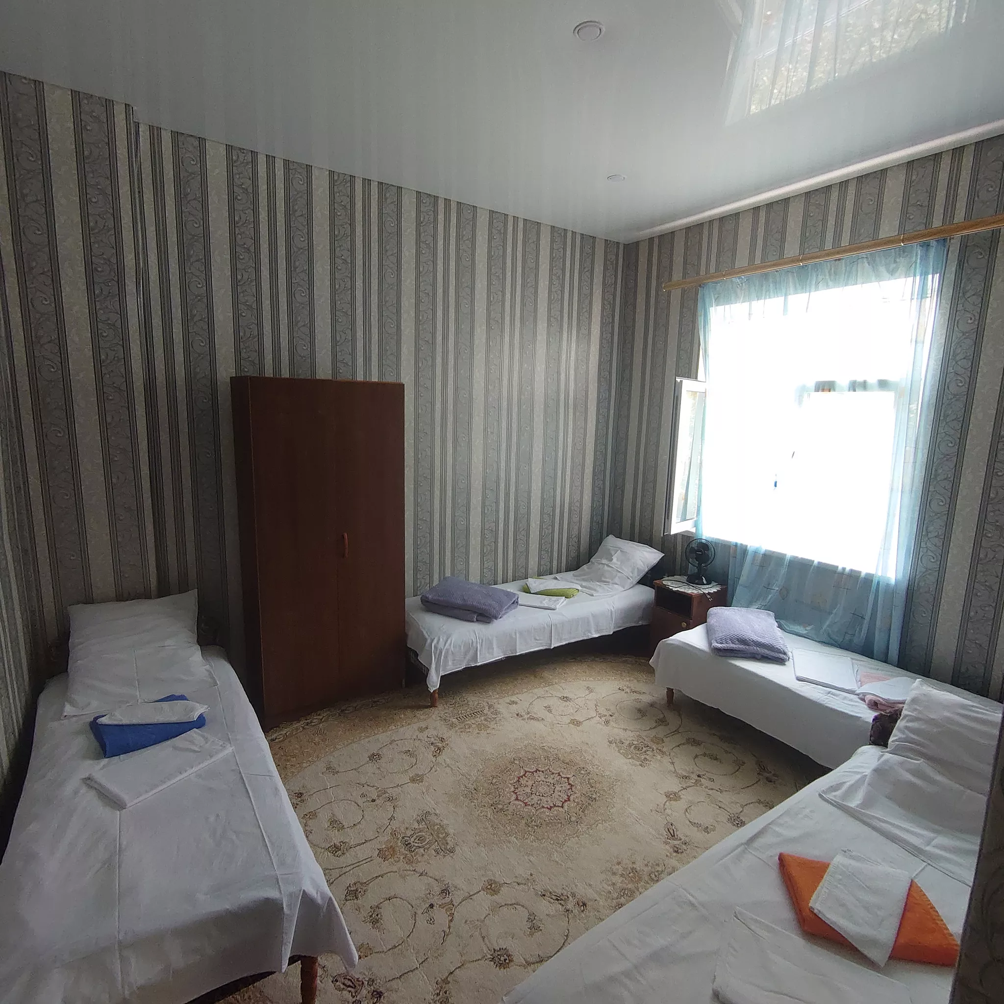 . Гостевой дом у Резеды. Гагра