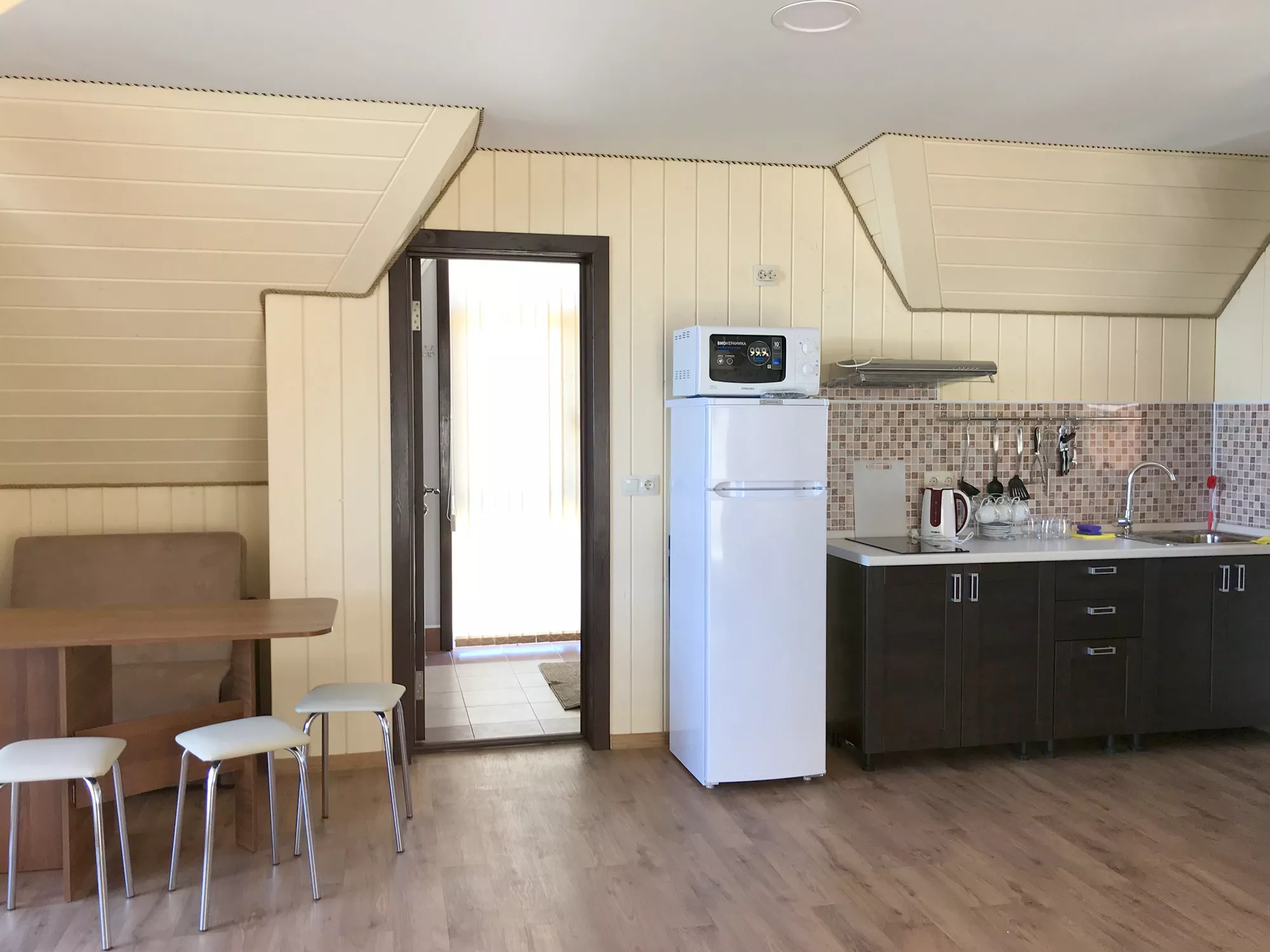 . Гостевой комплекс "Буэнос Диас". Совет-Квадже