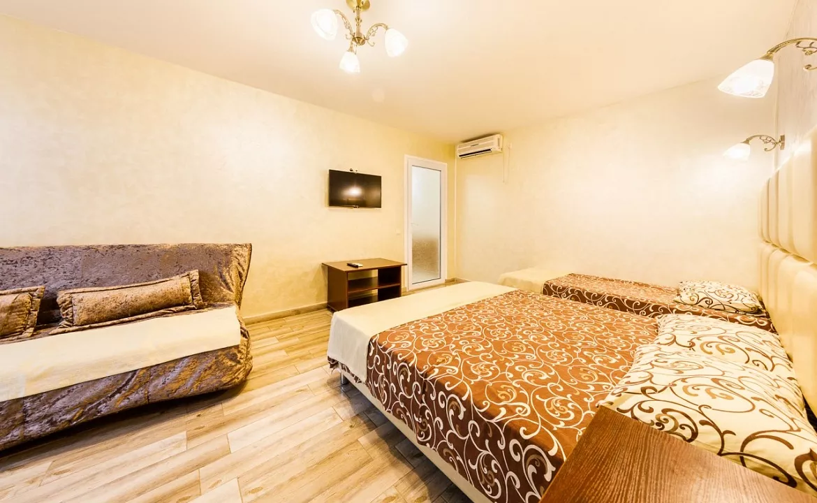 4-5-местный с террасой. База отдыха "Тюльпан". Витязево