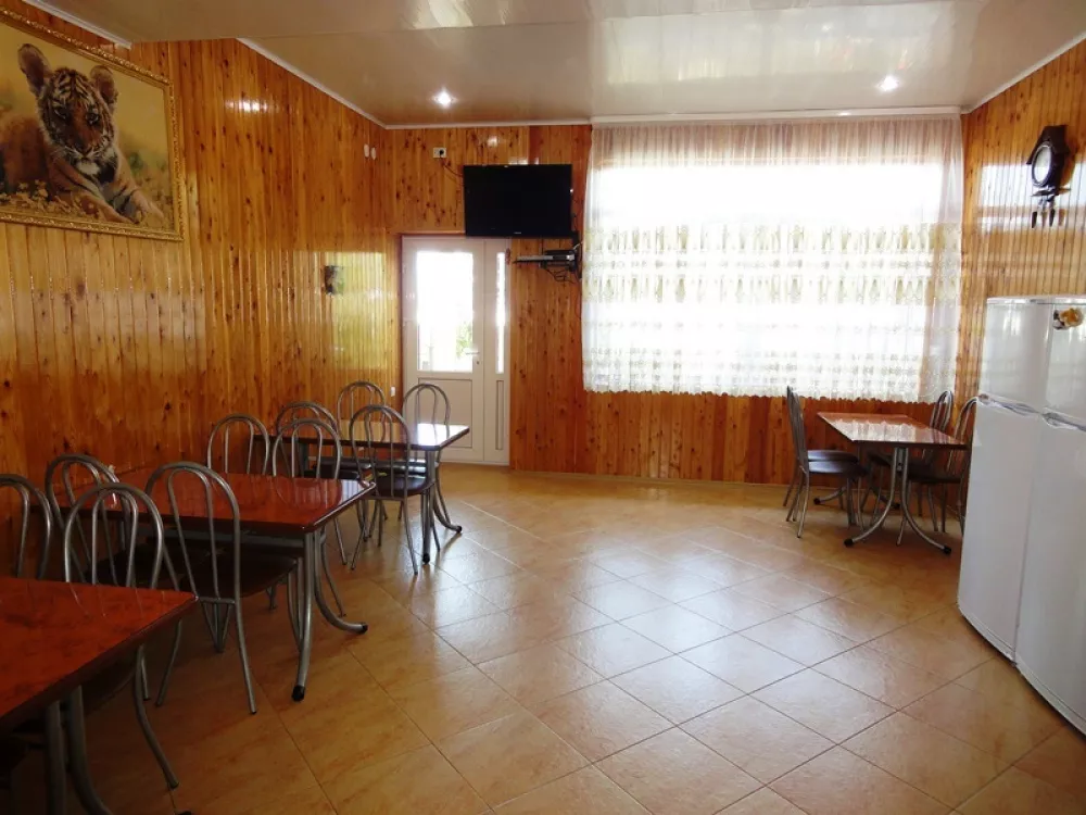 . Частный сектор "У Генриха". Лоо . Частный сектор "У Генриха". Лоо