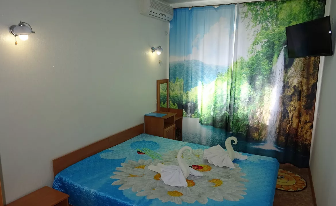 2х местный эконом класс. Гостиница "Водолейчик". Алушта