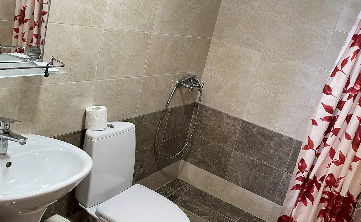 Четырёхместный номер. Гостевой дом «Волна». Лазаревское Четырёхместный номер. Гостевой дом «Волна». Лазаревское