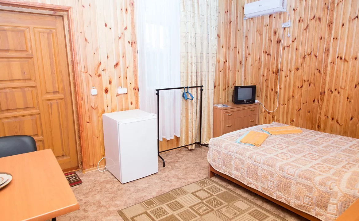 Номера Люкс. База отдыха "Альтернатива". Береговое