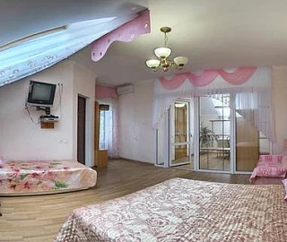 4-х местный «Люкс» (2 этаж, корпус Б). Гостевой дом «Уют на Демышева». 4-х местный «Люкс» (2 этаж, корпус Б). Гостевой дом «Уют на Демышева».