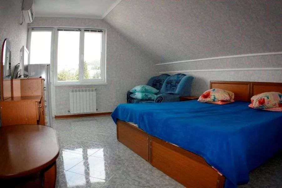 . Гостиница "Версаль". Лазаревское