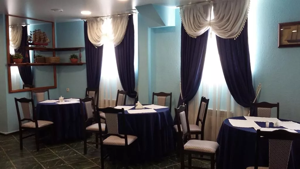 . Отель "Адмирал". Анапа