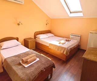 Пятиместный номер «Стандарт». Гостевой дом "Цитрус". 