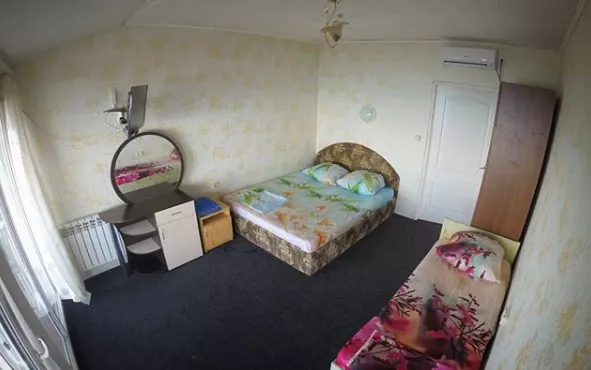 Трёхместный с видом на море. Гостевой дом "НикОля". Малый Маяк