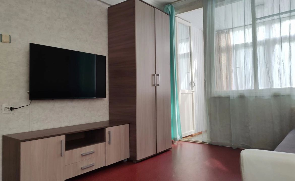 1-но комн квартира в центре п Лазаревское. 1-но комн кв у жд. Лазаревское