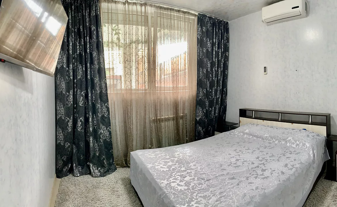  Апартаменты . Гостевой дом Калина. Гагра