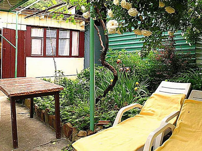 Домики. Гостевой дом «Лазурное». Лазурное