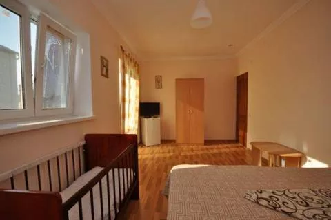 . Гостевой дом «Ларимар». Береговое