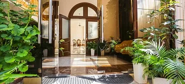 Отель "Индисан"