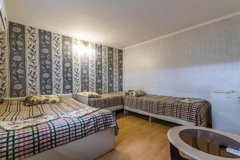 Четырехместный номер с удобствами. Гостевой дом «Коралл-Лоо». Лоо