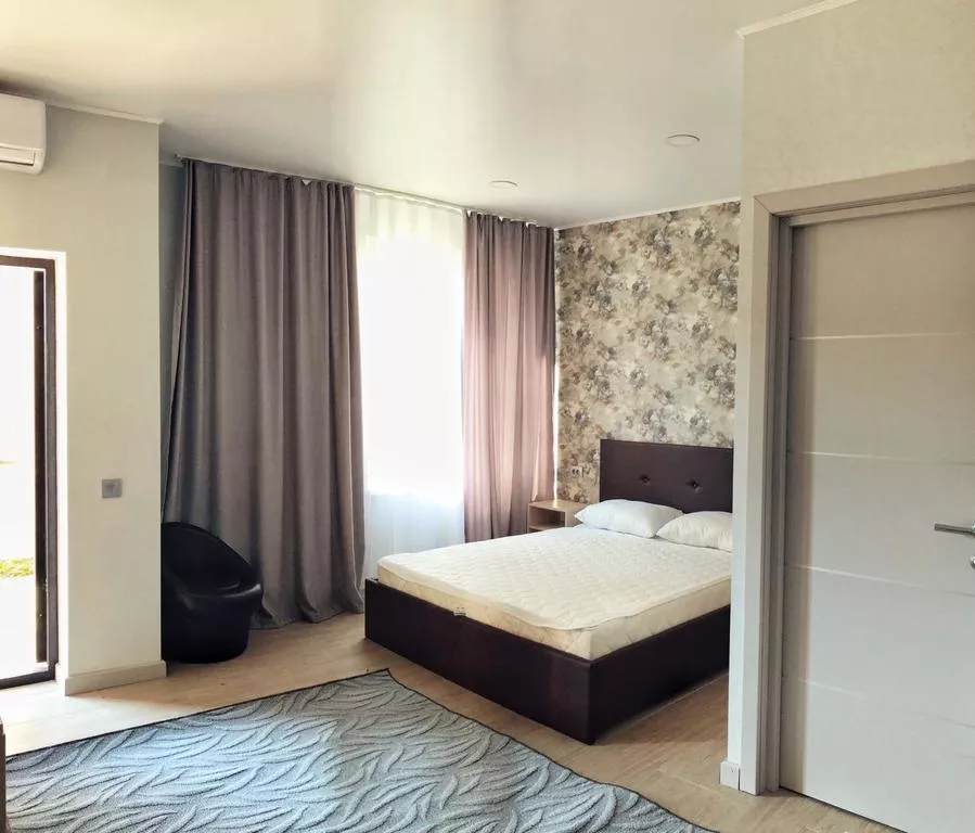 . Гостиница "Шоколад". Адлер