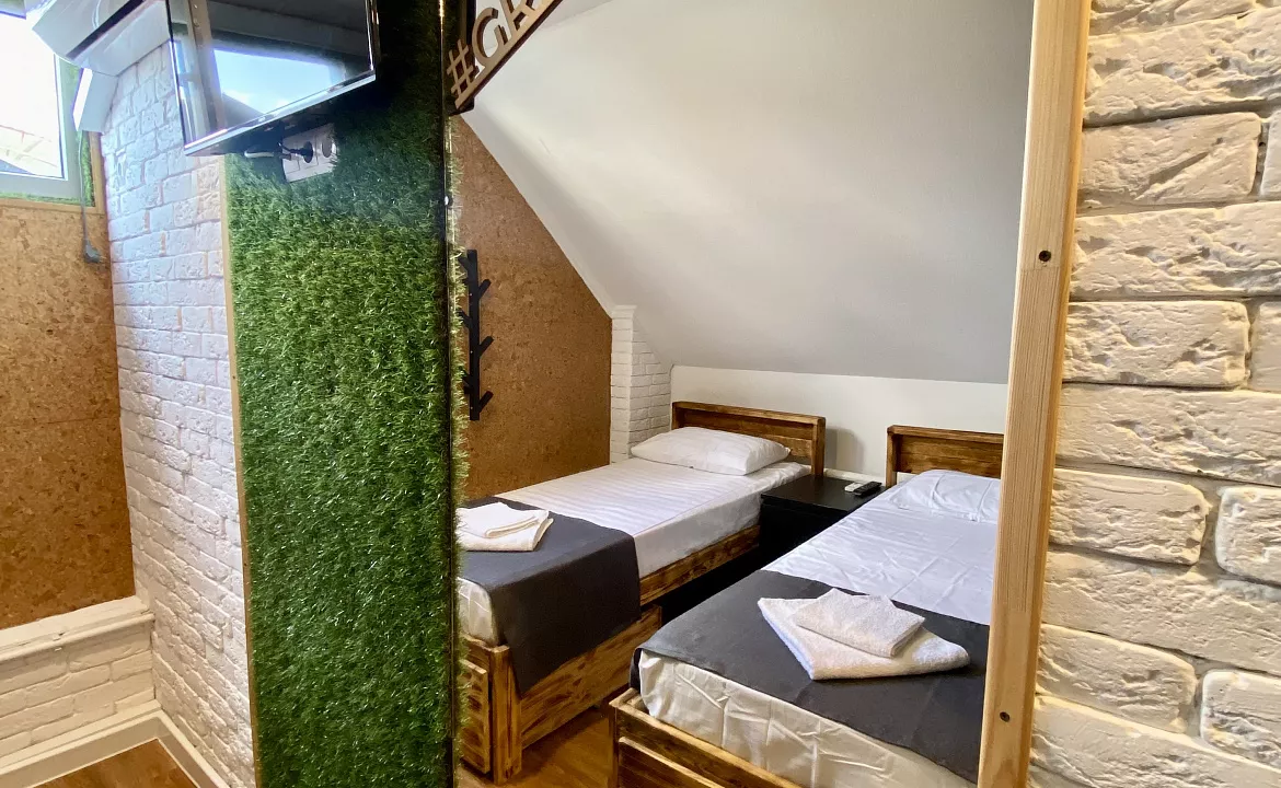 Двухместная комната на третьем этаже 8. Гостевой дом GreenWall. Анапа