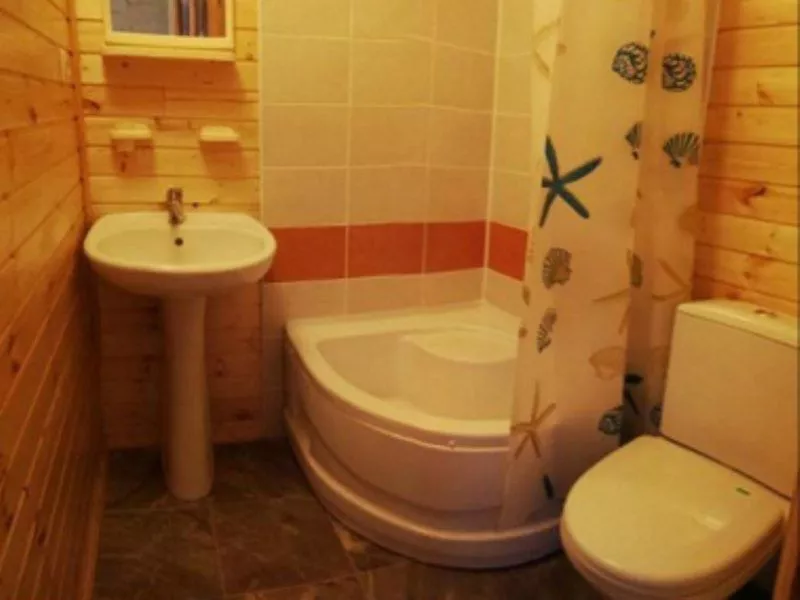 . Гостиница "Эко-дом" . Пицунда . Гостиница "Эко-дом" . Пицунда