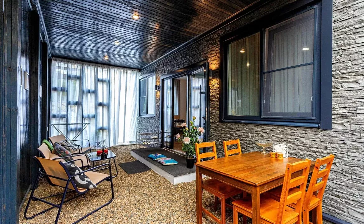 Половина дома (трехкомнатный люкс). Половина дома (трехкомнатный люкс) "У Жоровны". Геленджик