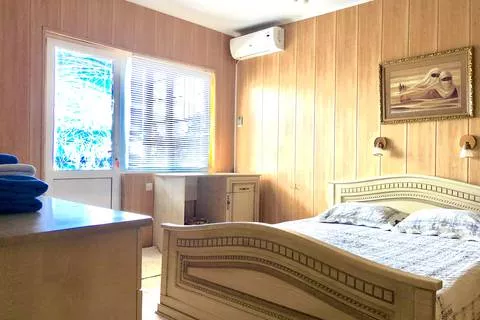 Номер № 2. Гостевой дом «Необитаемый остров». Головинка Номер № 2. Гостевой дом «Необитаемый остров». Головинка