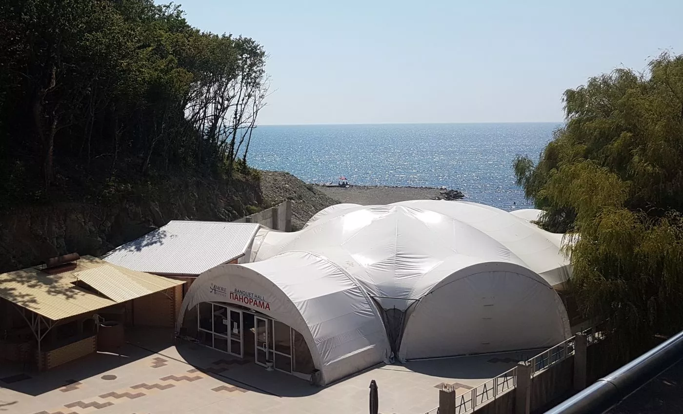 . Гостинично-оздоровительный комплекс «A-More Resort»   . Джубга