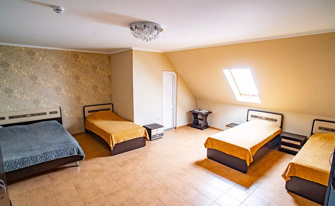 5-ти местный стандарт комфорт. Отель "Калараш 17а". Лазаревское 5-ти местный стандарт комфорт. Отель "Калараш 17а". Лазаревское