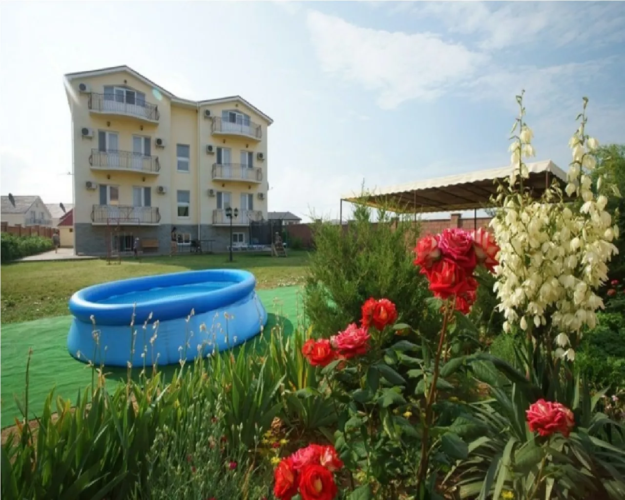 . Гостевой дом "Светлана" - Заозерное. Заозерное