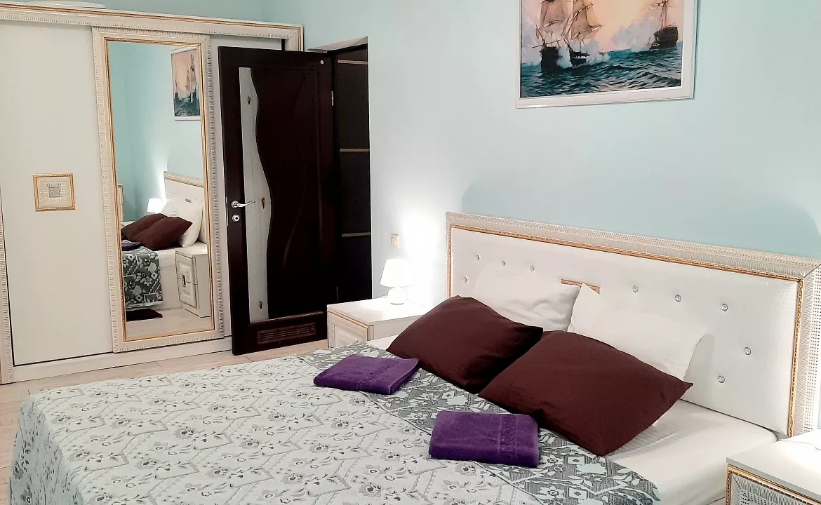 Двухкомнатные апартаменты комфорт. Апартаменты для отдыха Сирус/Адлер. Адлер