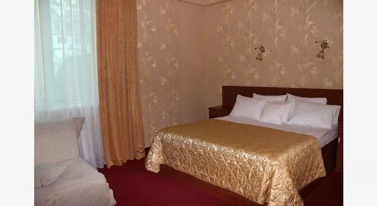 Полулюкс. Отель Астория. Туапсе