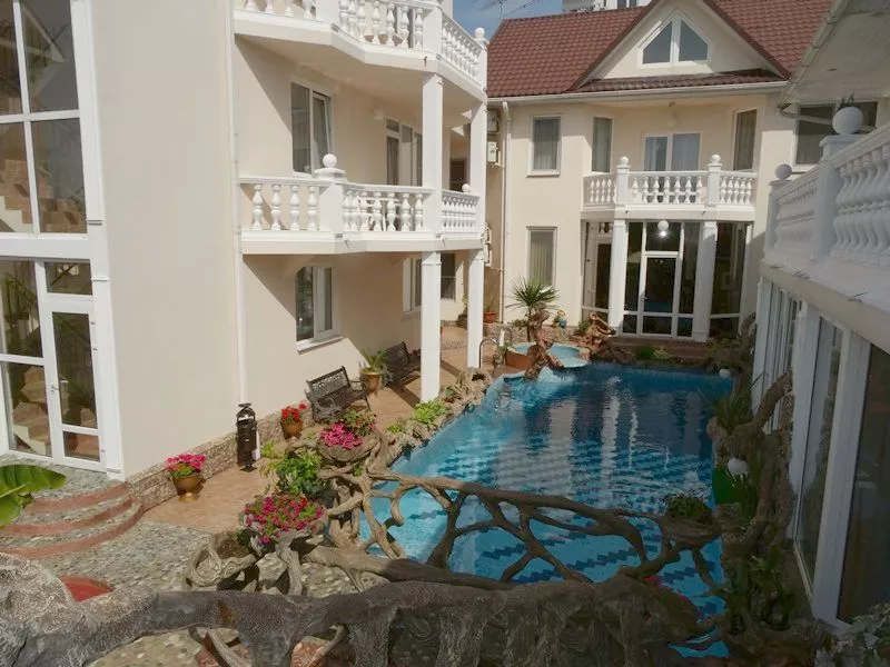 . Отель "Нарния". Адлер