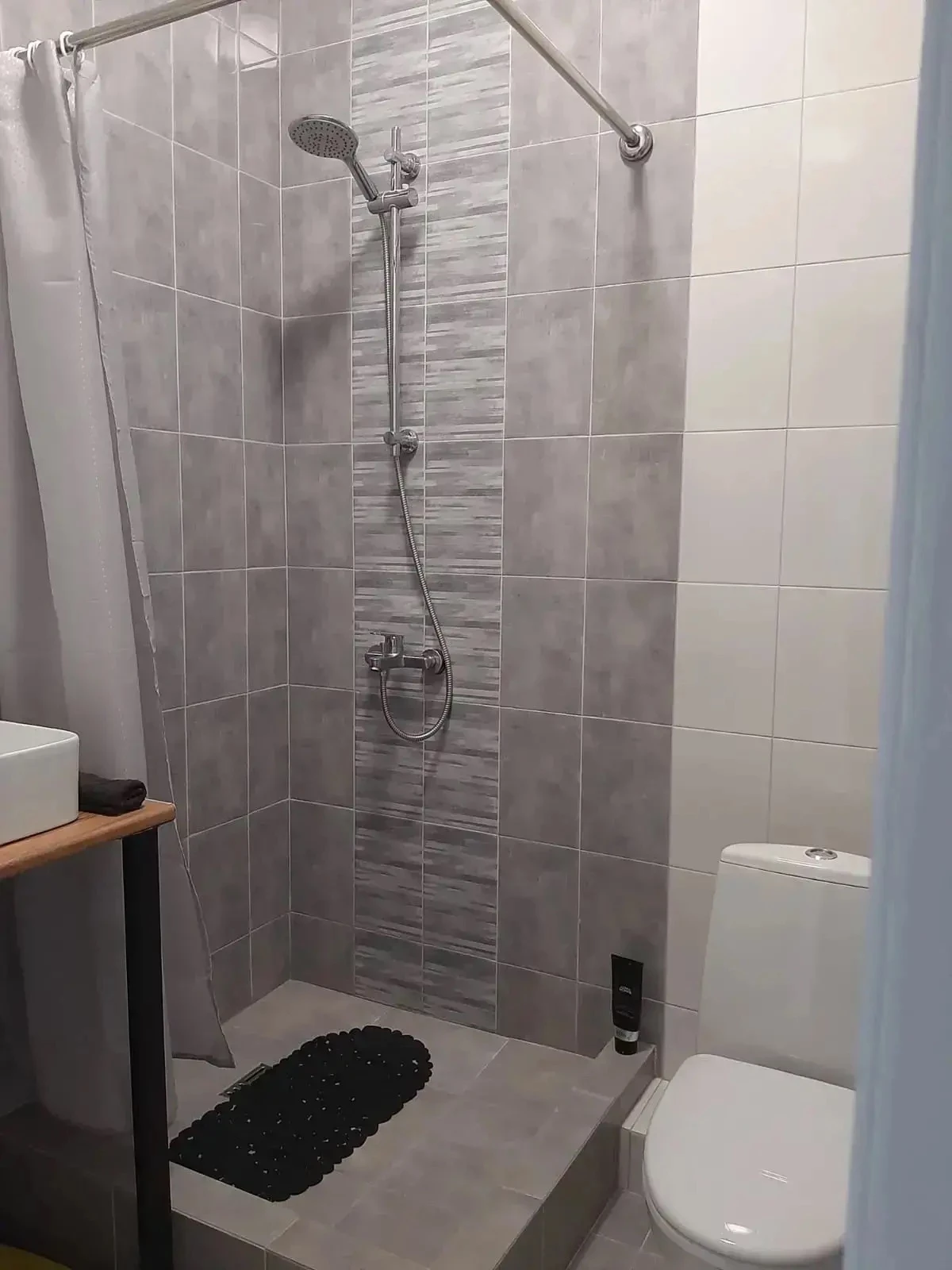 . Квартира в многоквартирном доме Квартира посуточно в Анапе. Анапа