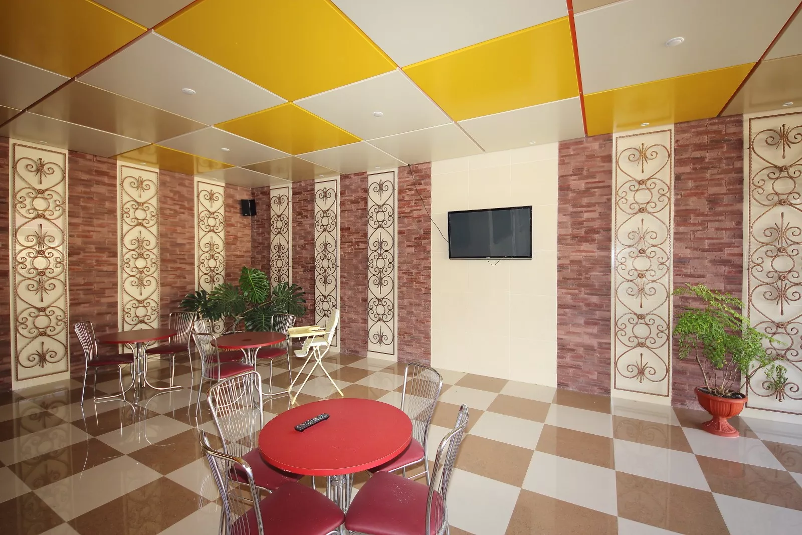 . Гостевой дом "Лев" . Сукко